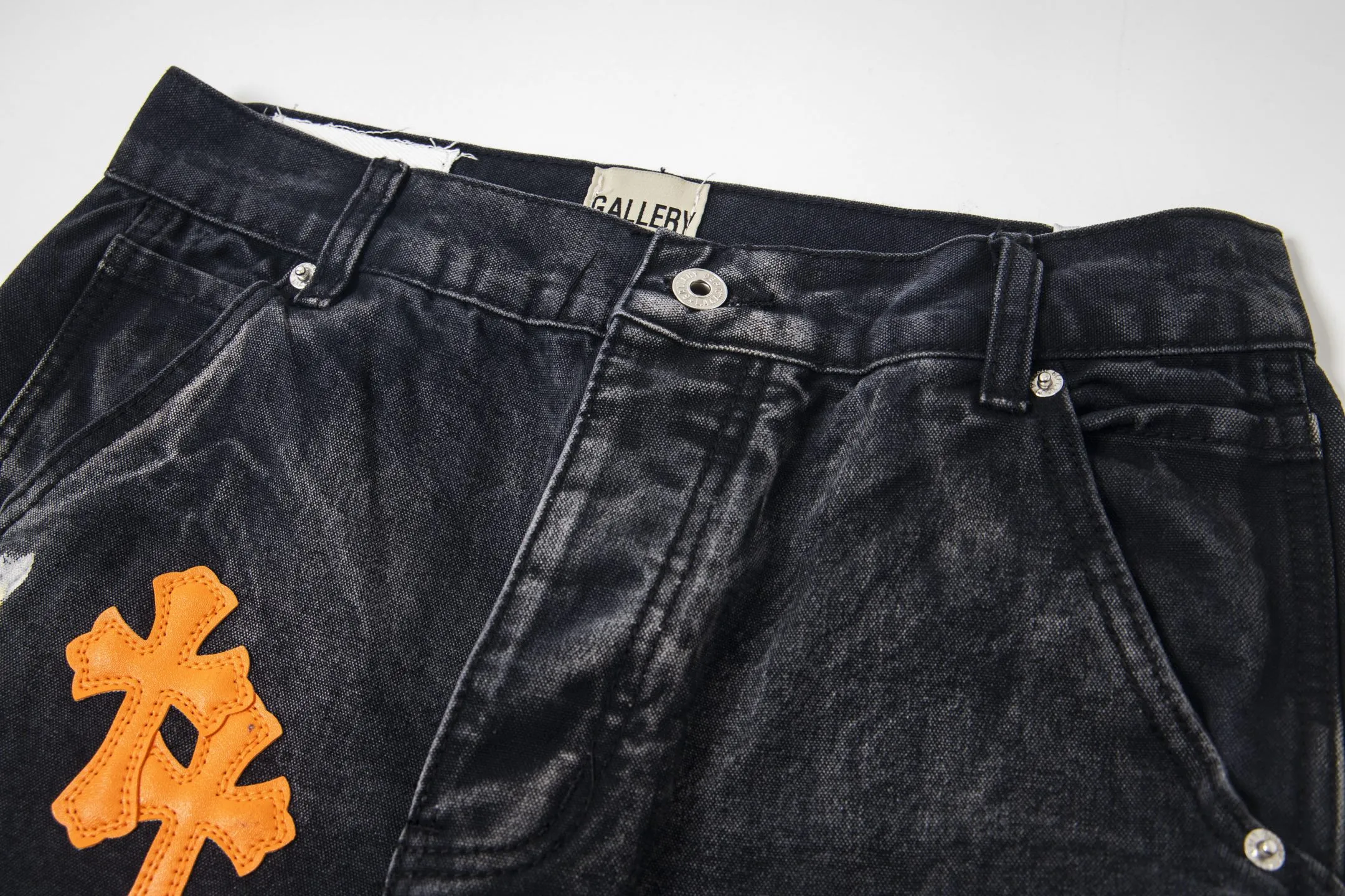 #8176 P260💰 Independent GALLERY DEPT. Vintage splash-ink splicing black and orange cross loose washed flared jeans - truly restore the ultimate vintage texture - original hardware accessories washed and other elevators, QR code analysis are all purchased from the original factory, high degree of restoration, you are welcome to compare with a certain product ~ - three-dimensional version Loose and comfortable, not picky about the figure, tall and slim, factory Seiko, original factory quality control, same style for men and women, can be matched with couples, versatile recommendation Essential jeans for all seasons - sizes: 28 30 32 34 36